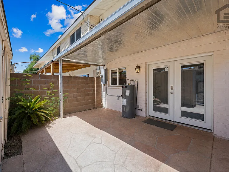 1533 W Hazelwood St — Photo 28