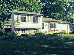 28836 Starlight Rd, Perrysburg, OH 43551