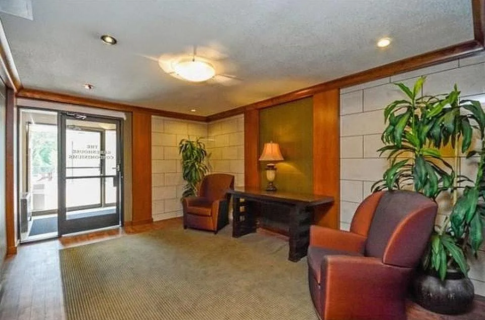 1 bed, 750 sqft, $2,000 — Photo 2