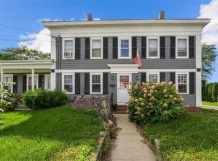 1615 Cranston St, Cranston, RI 02920