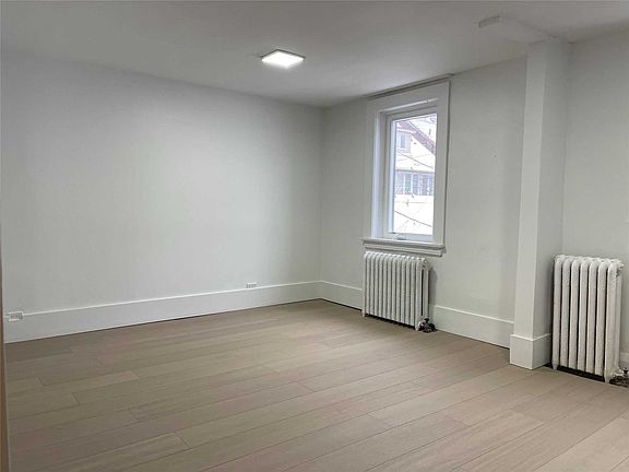 4th image of 310 Roncesvalles Ave #3