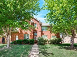 125 Cold Water Dr, Desoto, TX 75115