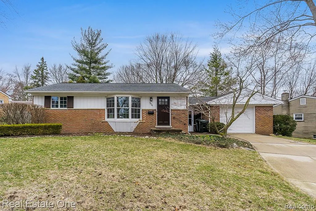 354 Reitman Ct photo 1