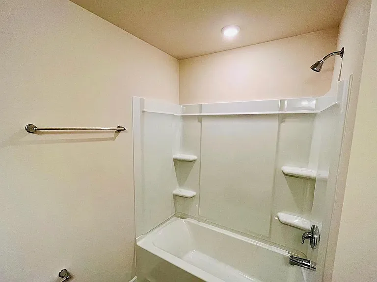 2402 Hedge Maple Dr — Photo 18