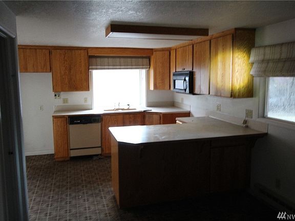 5th image of 11 Palmer Ave