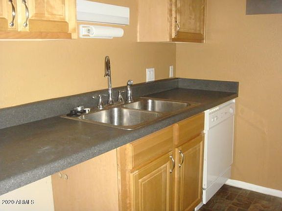 5th image of 1224 E Evergreen St APT 241