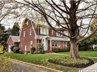 66 Markham Pl, Little Silver, NJ 07739