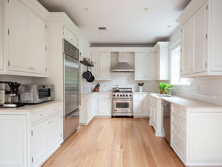 31 Ocean View Ave — Photo 5