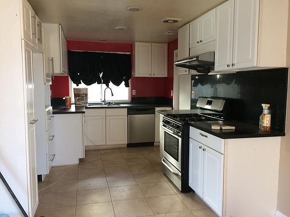 Kitchen with newer appliances