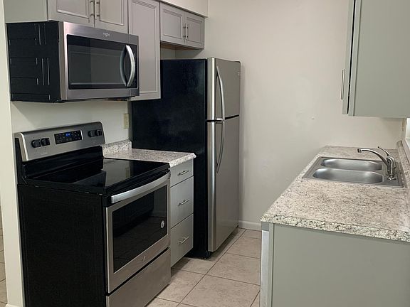 Remodeled Kitchen and All New Appliances