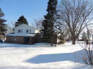601 W Maple St, Lena, WI 54139