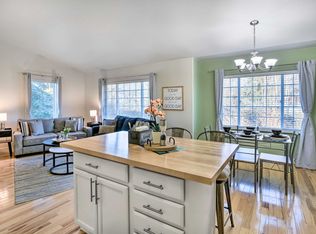 2432 Glacier St, Anchorage, AK 99508