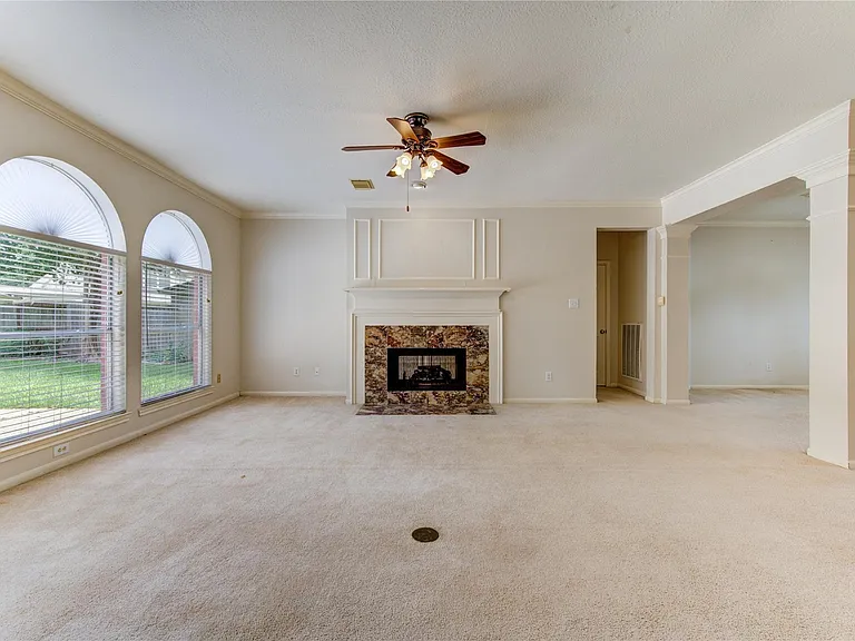 1107 Magnolia Woods Ct — Photo 9