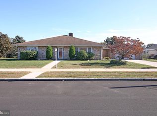 814 E Oak St, Palmyra, PA 17078