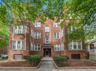 4500 N Whipple St #4502-B3, Chicago, IL 60625