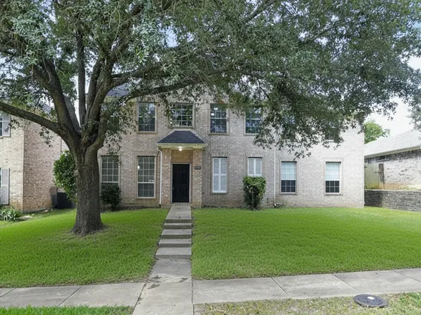 2740 Windswept Ln, Mesquite, TX 75181