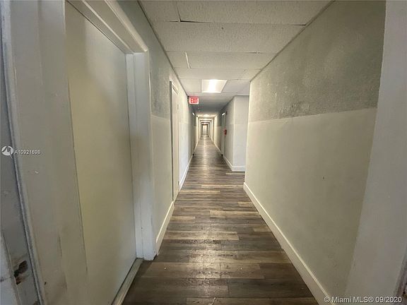 4th image of 13285 NE 6th Ave #S410