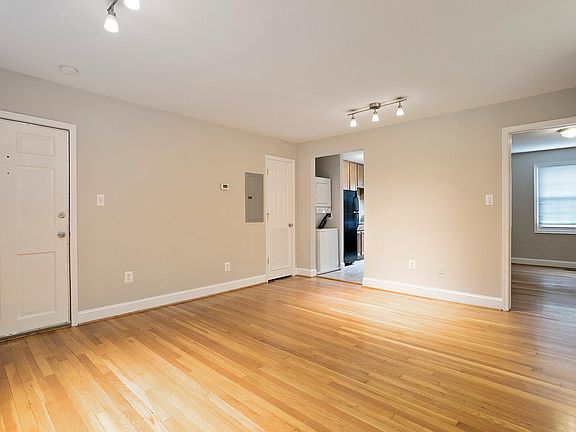 5th image of 44 N Bedford St #6