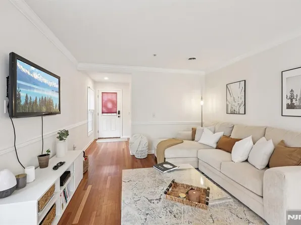 91 Roseland Ave Unit A1, Caldwell, NJ 07006