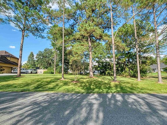 3rd image of 11043 Creek Dr