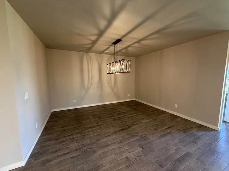 328 Ranger St — Photo 2
