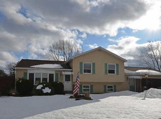 103 Della Valle Dr, Amsterdam, NY 12010