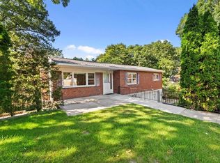26 McDougal Dr, N White Plains, NY 10603