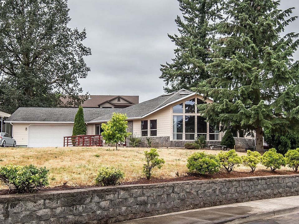 1st image of 17917 NE 38th Way