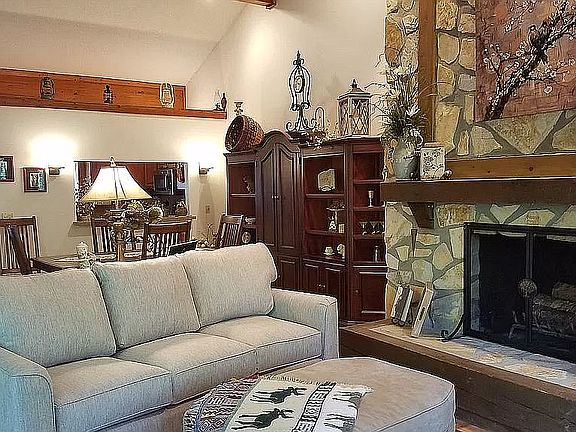 3rd image of 119 Highlands Manor Ct #204
