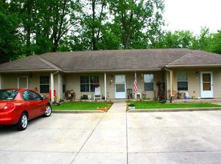 875 W 7th St, Greenfield, IN 46140