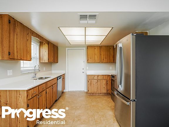 5th image of 87 W Cedarwood Cir