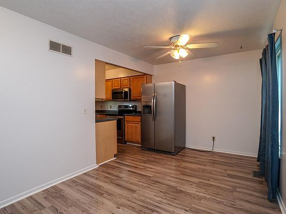 4th image of 4974 Columbia Cir #25-119