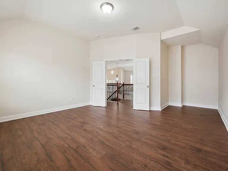 9813 Karlovich Dr — Photo 12
