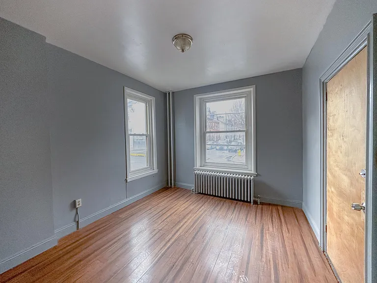 626 W Liberty St #1 — Photo 11