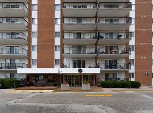 8591 Riverside Dr E #1008, Windsor, ON N8S 1G3