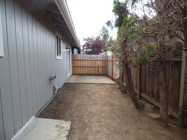 4655 Buffalo Ct SE — Photo 32