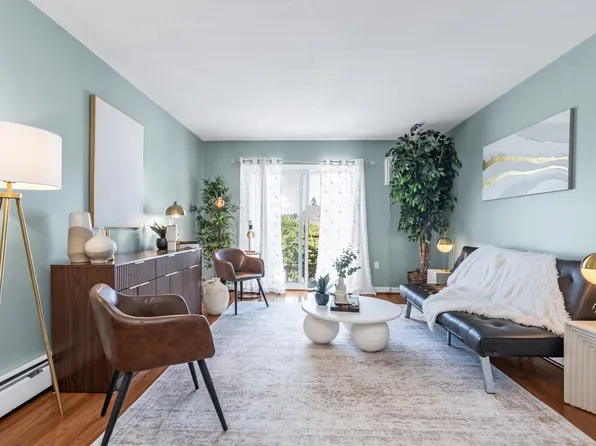 31 Symonds St APT 18, Salem, MA 01970