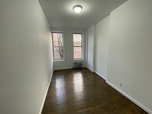 4th image of 133 Wyckoff Ave #2R