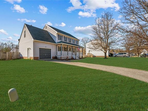 2nd image of 7437 Mountain Lily Ln