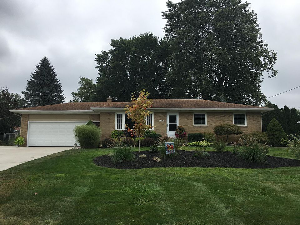 1st image of 1118 Maplerow Ave NW