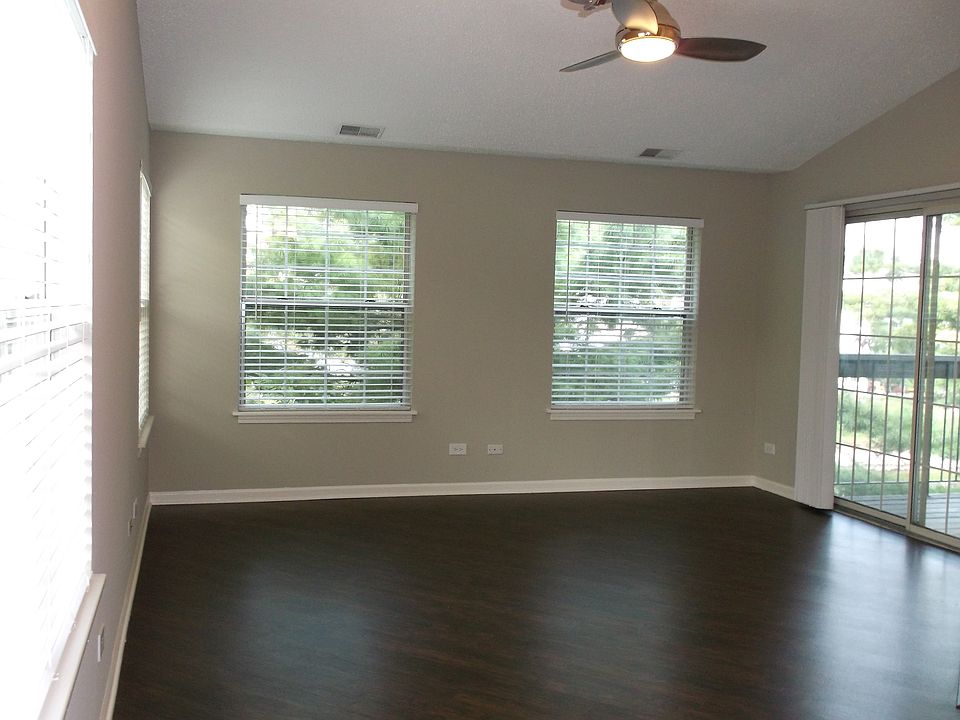 1st image of 703 Superior Ct APT 207