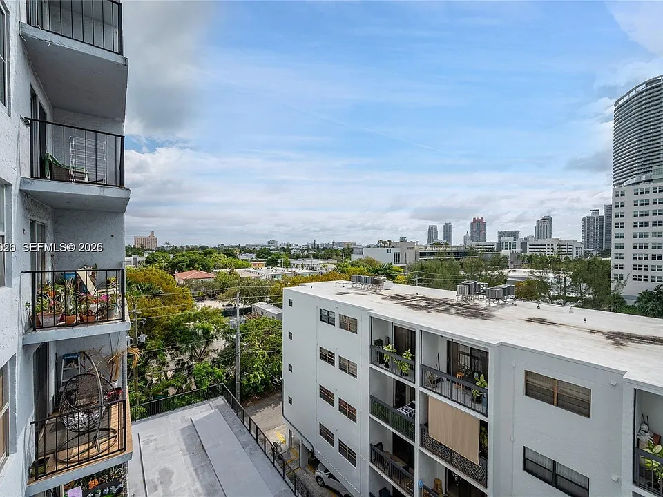 899 West Ave #7E