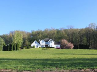 130 Richland Dr, Columbia, PA 17512