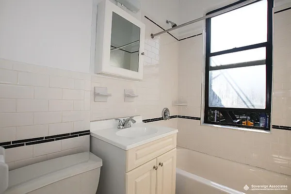 Rented by Sovereign Associates | media 12