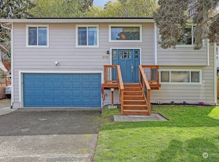 6712 15th Ave SW, Seattle, WA 98106