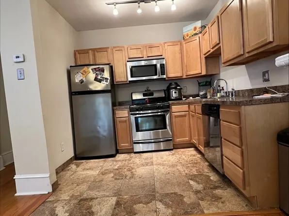 1826 Pine St APT 2R, Philadelphia, PA 19103