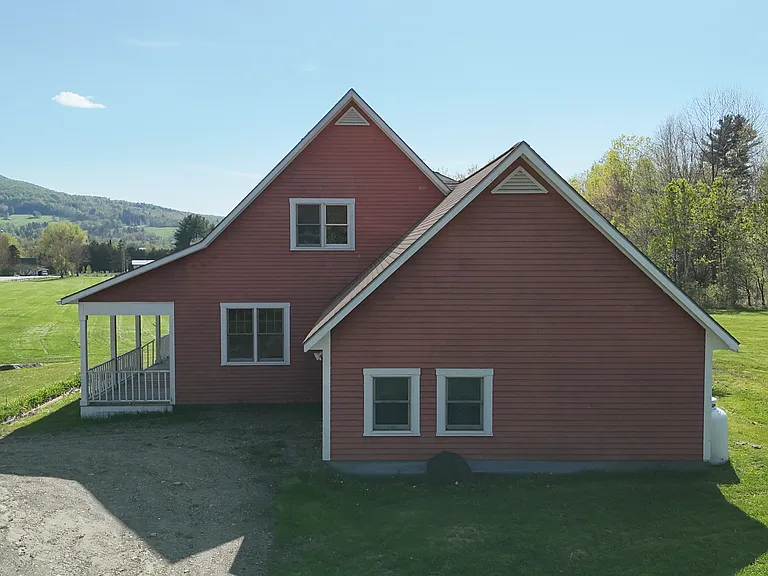 109 N Hollow Rd — Photo 42