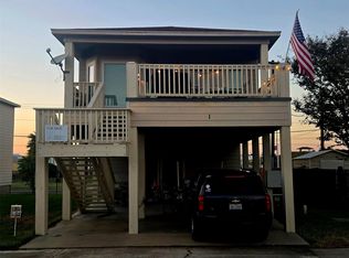 1 Alligator Head Ln, Port O Connor, TX 77982