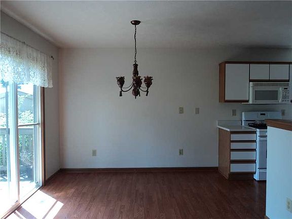 4th image of 12221 Bearsdale Dr