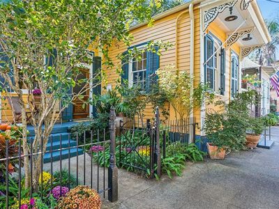 1838 Burgundy St, New Orleans, LA, 70116